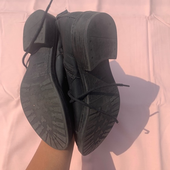 boots - Picture 3 of 3